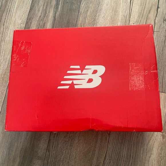 NWT NEW BALANCE 3000v4 GRAY/WHITE BASEBALL CLEATS/SHOES 16 2E (EXTRA‎ WIDE)